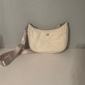 Lululemon City Essential Shoulder Bag